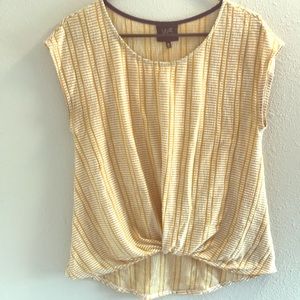 W5 gold striped shirt, size L.